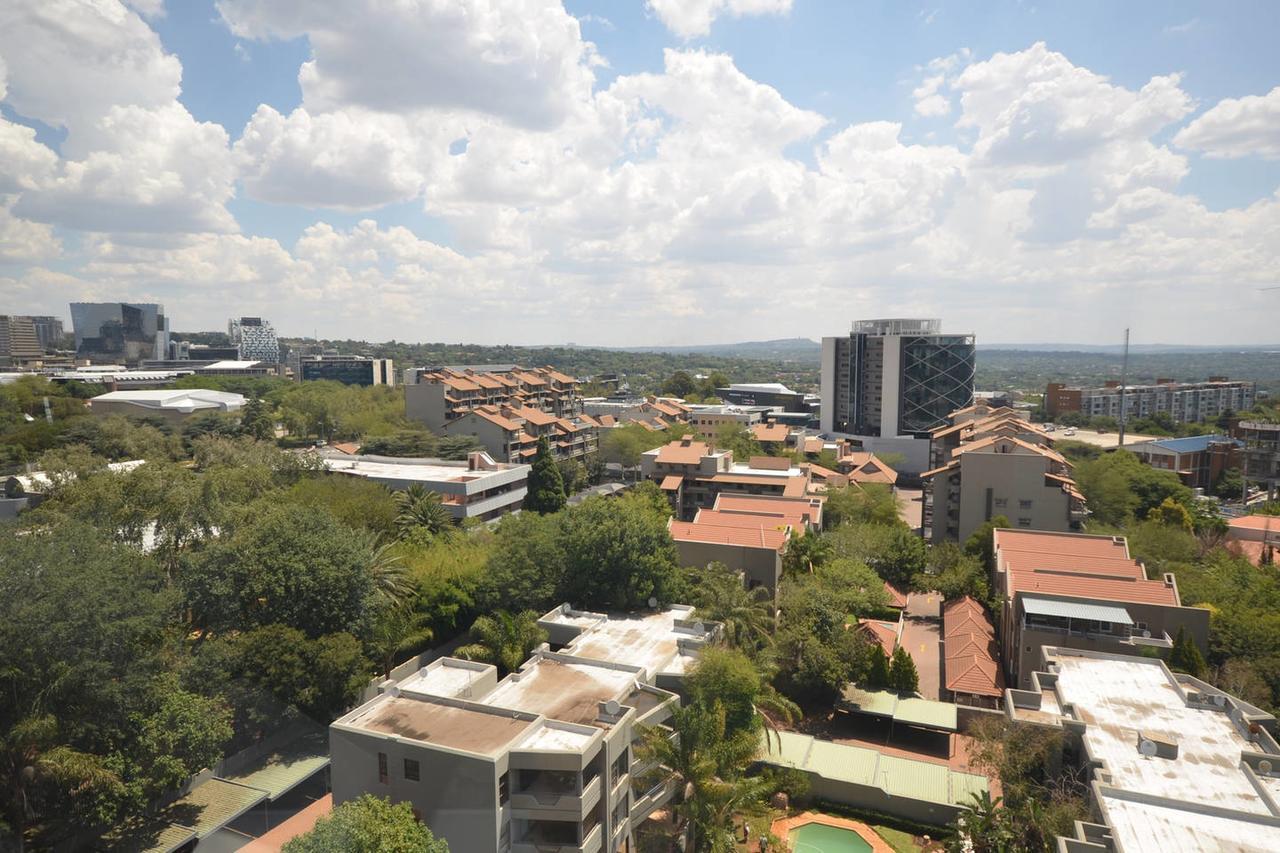 615 Sandton Skye Apartment Johannesburg Exterior photo