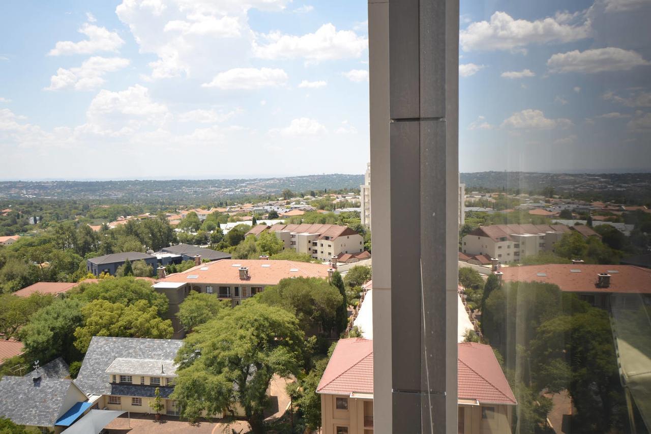 615 Sandton Skye Apartment Johannesburg Exterior photo